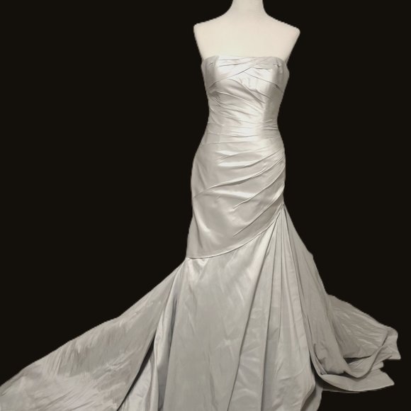 Justin Alexander Dresses & Skirts - Justin Alexander Platinum Silk Wedding Gown - Size 8